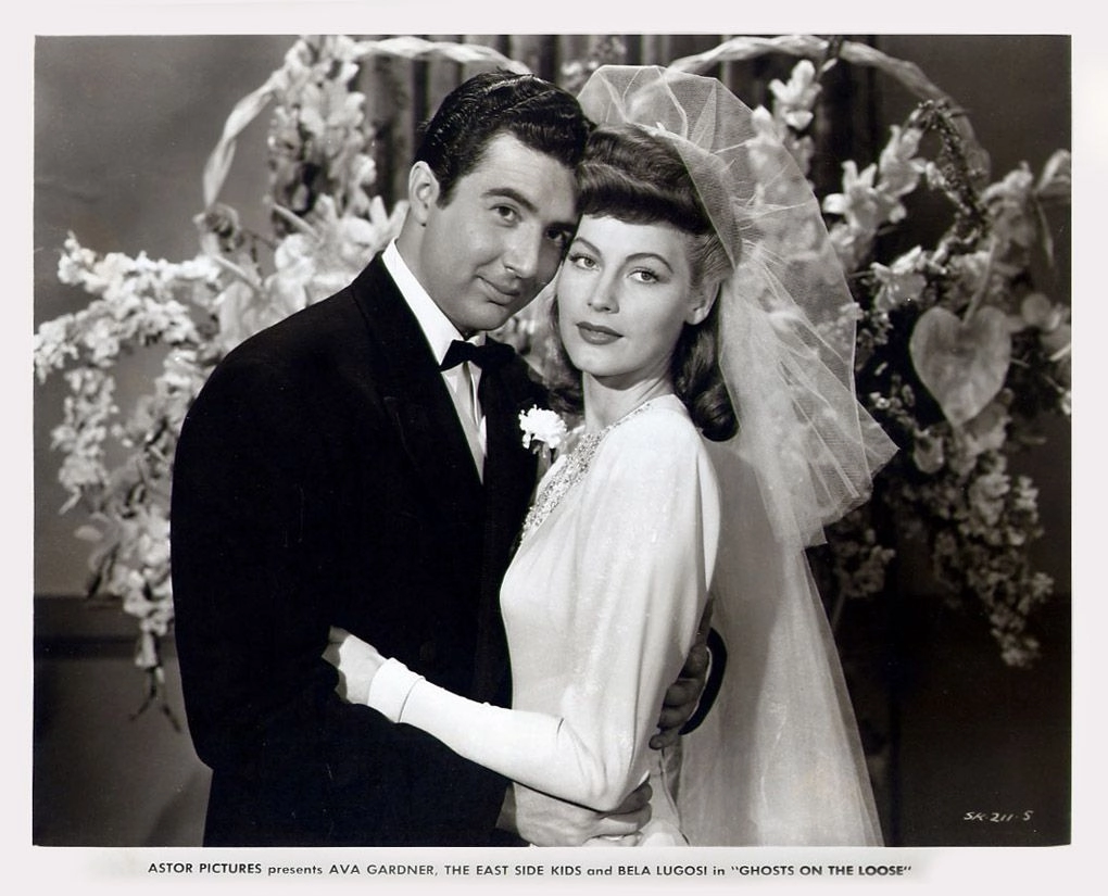 Фонове зображення Примари на волі