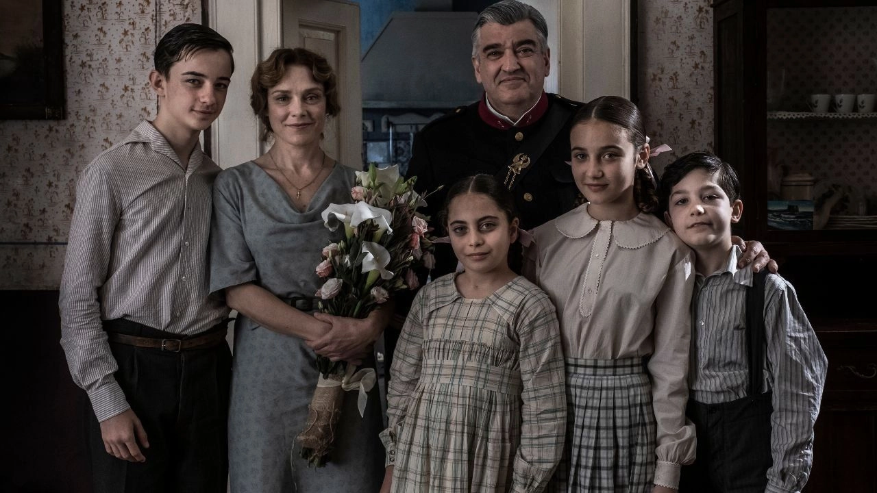 Фонове зображення Комісар Річчарді