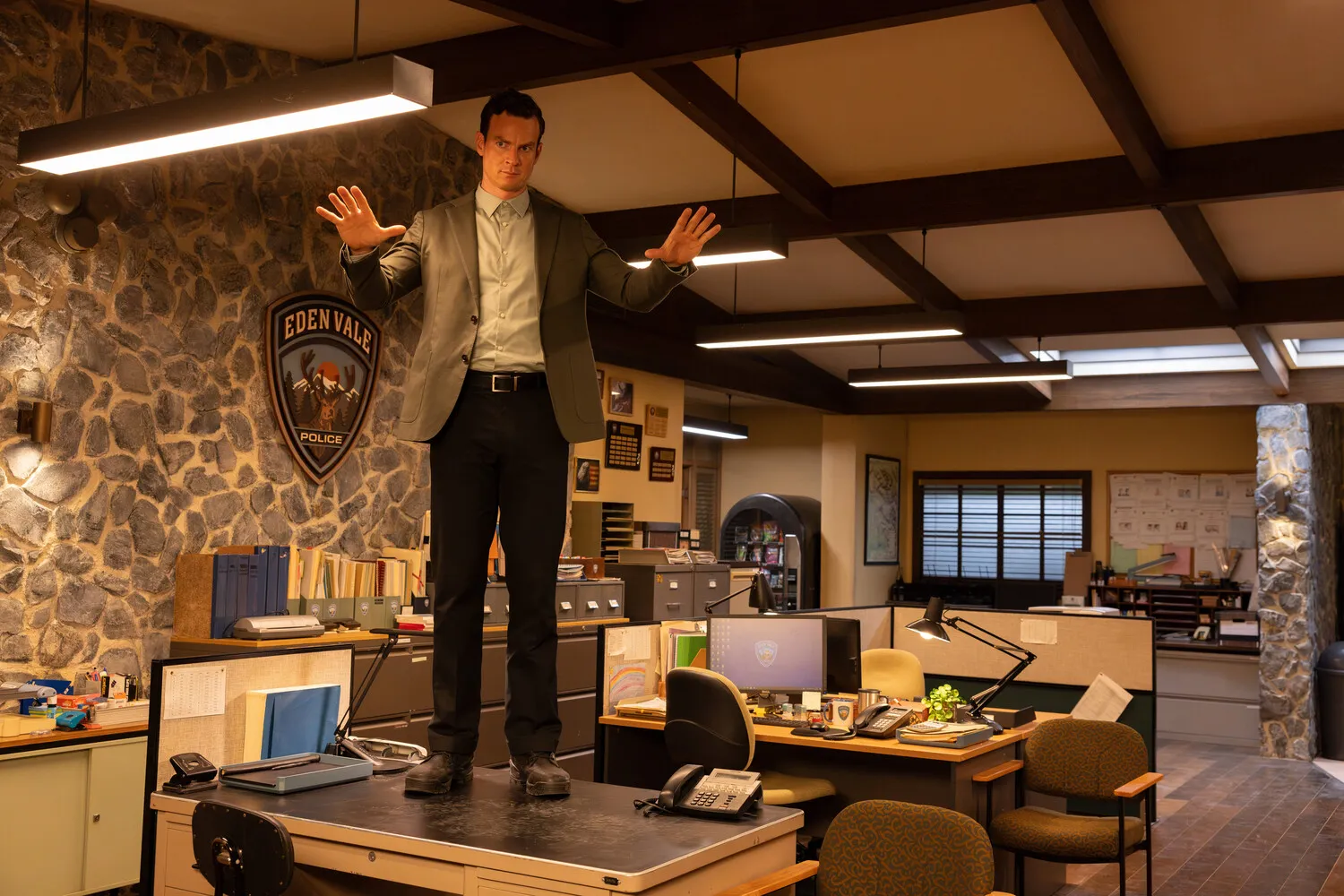 Фонове зображення Хороший коп/Поганий коп