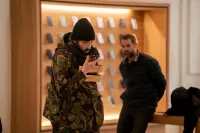 Заручник у магазині Apple - Скріншот 3