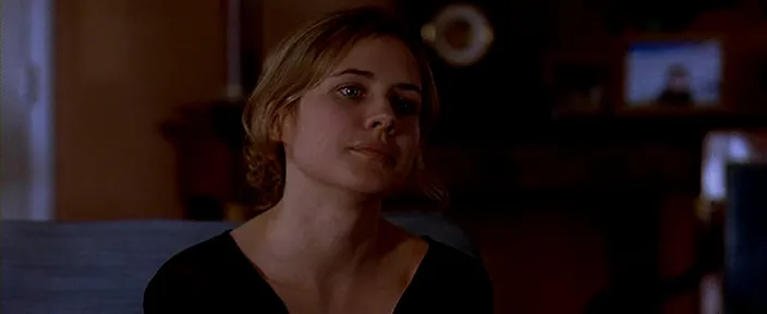 Фонове зображення Тихий омут / Подивись на мене