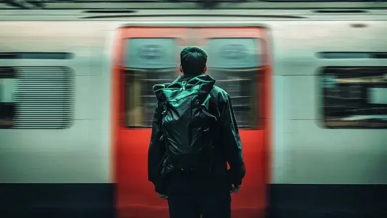 Фонове зображення Напад на Лондон: Полювання на підривників 7 липня