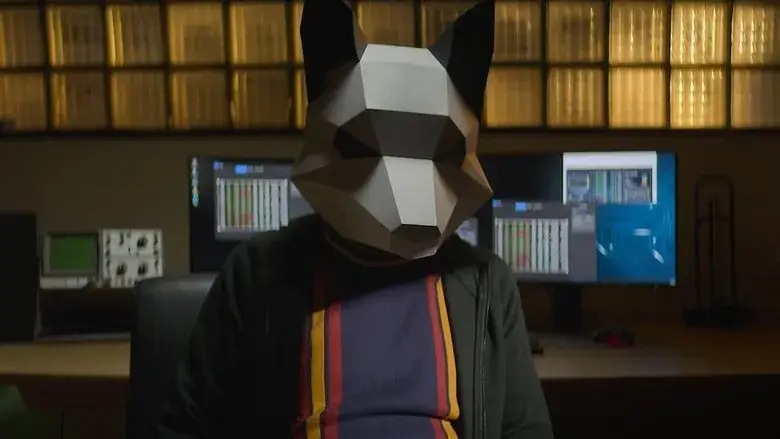 Фонове зображення Не довіряй нікому: Полювання на криптокороля